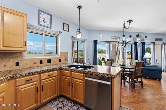 16753 E WESTBY Drive 203, Fountain Hills, AZ 85268