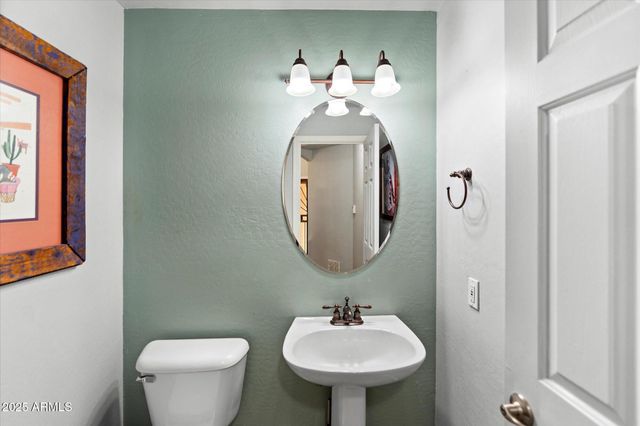 16753 E WESTBY Drive 203, Fountain Hills, AZ 85268