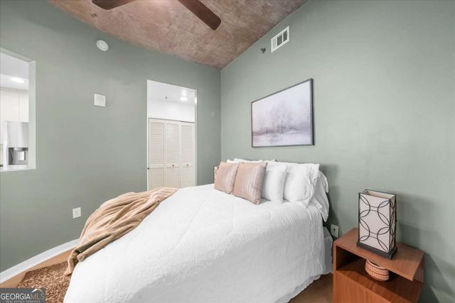 250 Pharr Road NE 704, Atlanta, GA 30305