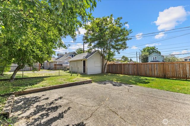 5319 S Oakes Street, Tacoma, WA 98409