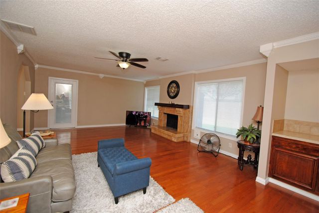 4219 Tasselwood Lane, Houston, TX 77014