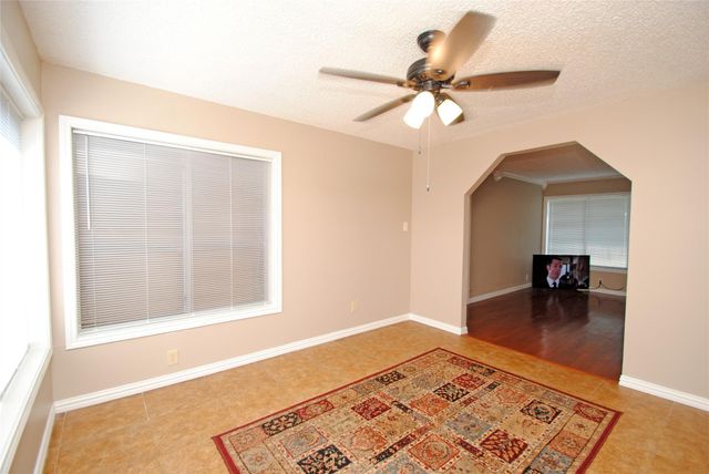 4219 Tasselwood Lane, Houston, TX 77014