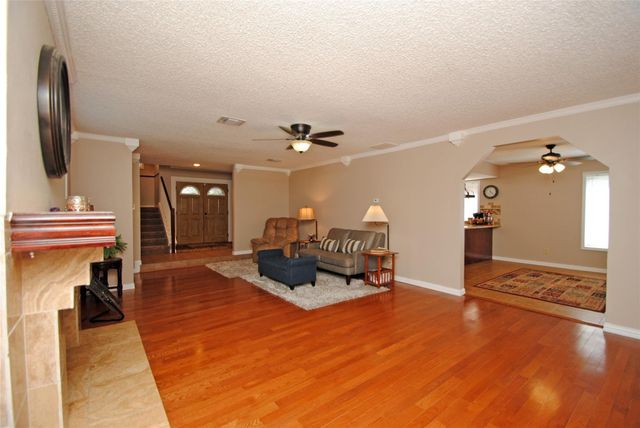 4219 Tasselwood Lane, Houston, TX 77014