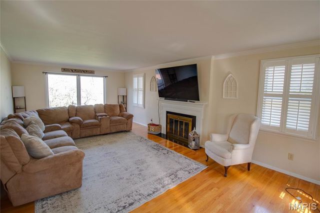 2110 Northwood Drive, Godfrey, IL 62035