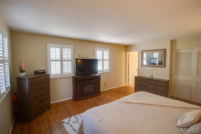 2110 Northwood Drive, Godfrey, IL 62035