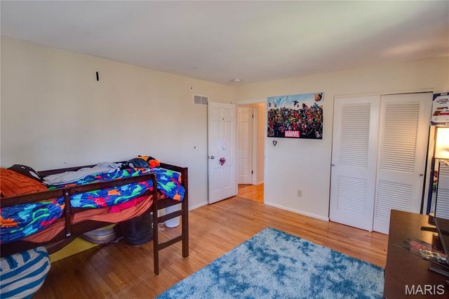 2110 Northwood Drive, Godfrey, IL 62035