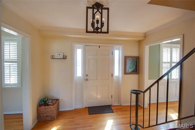 2110 Northwood Drive, Godfrey, IL 62035