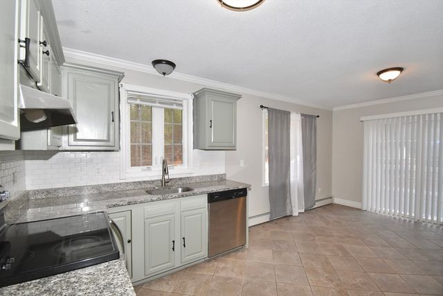 183 Jewett St, Springfield, MA 01129