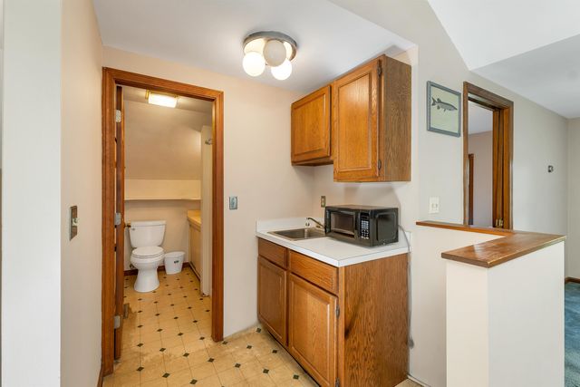 176 White Oaks Road, Laconia, NH 03246
