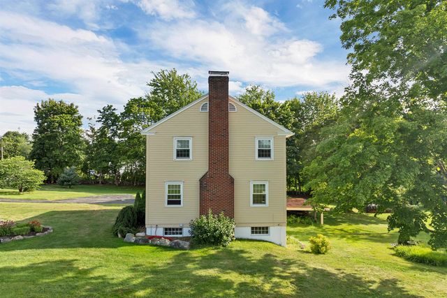 176 White Oaks Road, Laconia, NH 03246