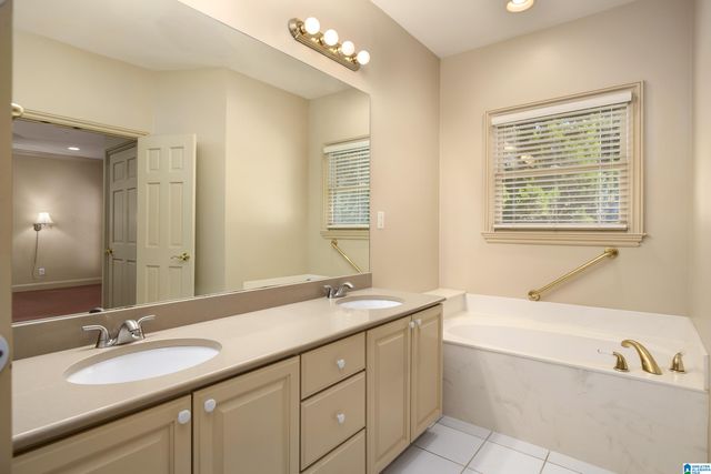 225 UNIVERSITY PARK DRIVE, Homewood, AL 35209