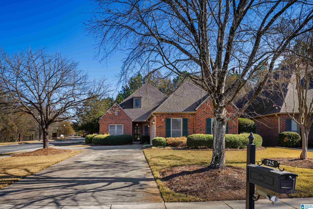 225 UNIVERSITY PARK DRIVE, Homewood, AL 35209