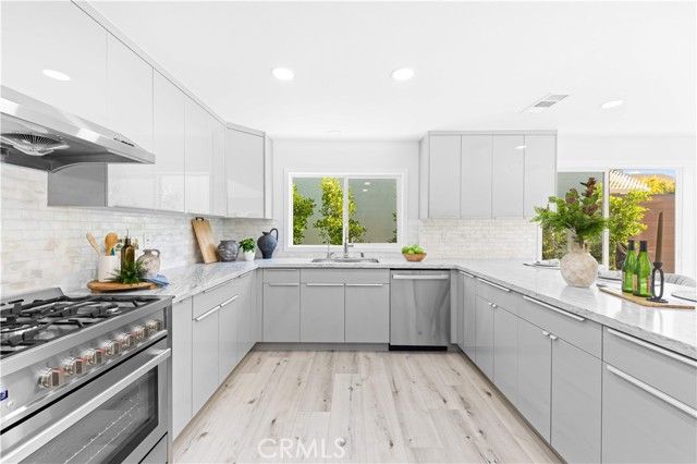 39 Cape Cod, Irvine, CA 92620