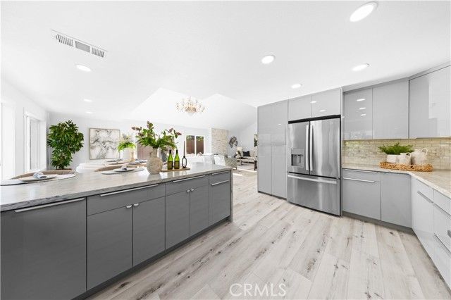 39 Cape Cod, Irvine, CA 92620