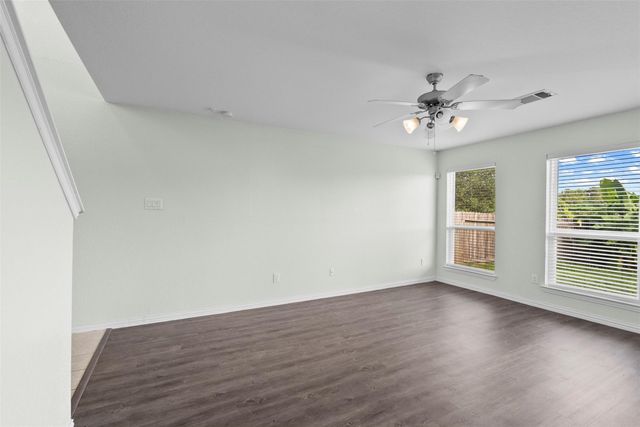 2213 Ivy Wall Drive, Conroe, TX 77301