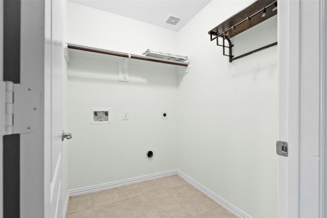 2213 Ivy Wall Drive, Conroe, TX 77301