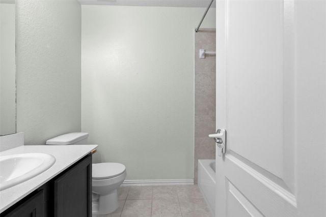 2213 Ivy Wall Drive, Conroe, TX 77301