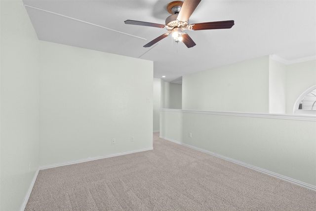2213 Ivy Wall Drive, Conroe, TX 77301