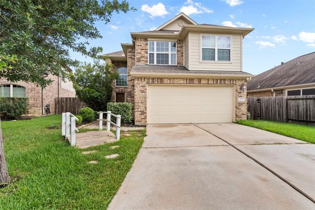 2213 Ivy Wall Drive, Conroe, TX 77301