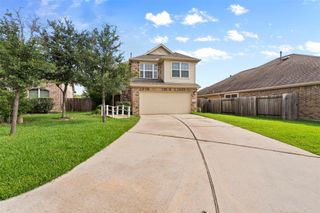 2213 Ivy Wall Drive, Conroe, TX 77301