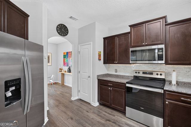 1063 Sweetbay Court, Hinesville, GA 31313