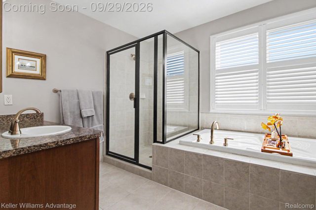 26393 Creekside Drive, Lyon Charter Township, MI 48165