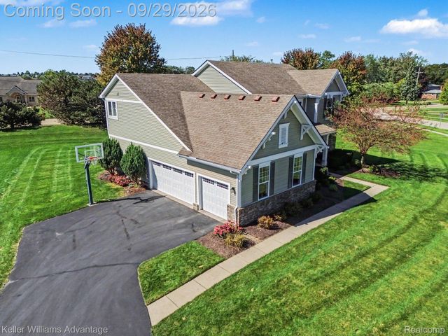 26393 Creekside Drive, Lyon Charter Township, MI 48165