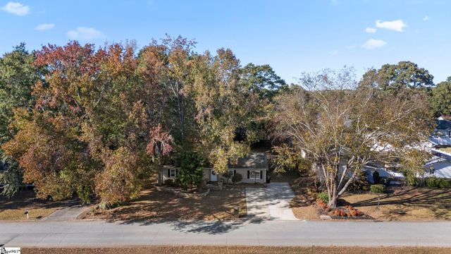 304 Brentwood Way, Simpsonville, SC 29680