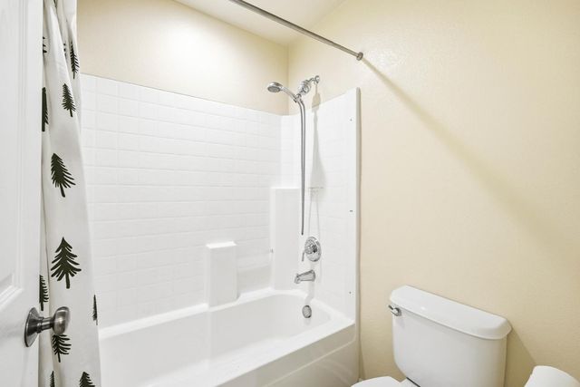 8624 W Wing Dr, Elk Grove, CA 95758