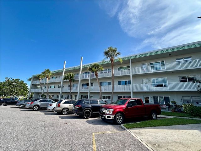 2070 WORLD PARKWAY BOULEVARD 36, Clearwater, FL 33763
