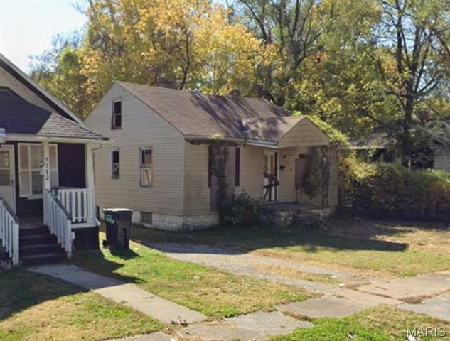 5710 Warren Avenue, East St Louis, IL 62204
