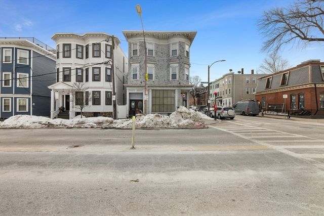 921-923 E Broadway 1, Boston, MA 02127