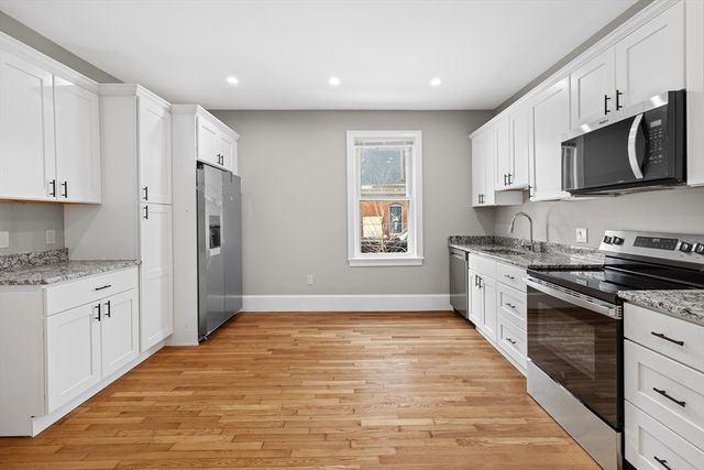 921-923 E Broadway 1, Boston, MA 02127