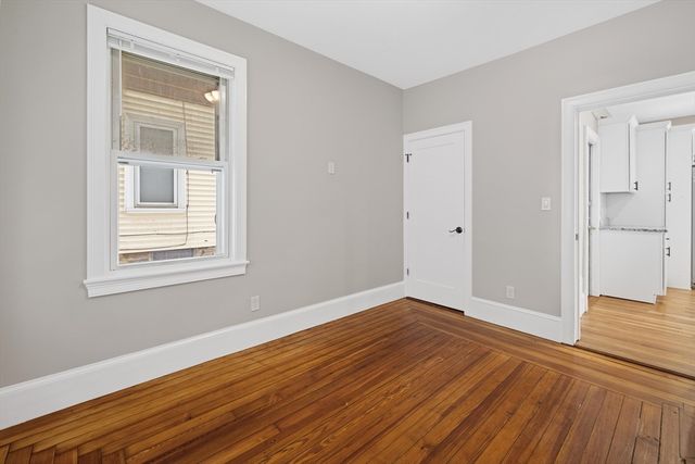 921-923 E Broadway 1, Boston, MA 02127