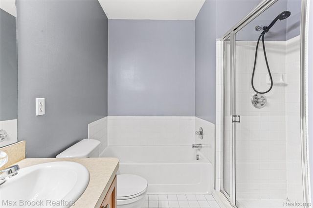 3086 CAMDEN Drive, Troy, MI 48084