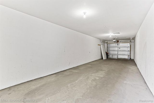 3086 CAMDEN Drive, Troy, MI 48084