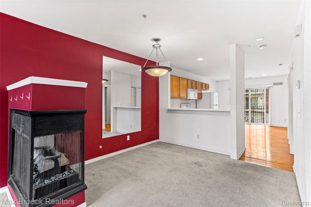 3086 CAMDEN Drive, Troy, MI 48084