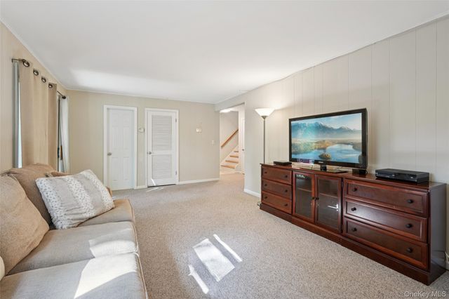 27A Claremont Lane, Suffern, NY 10901