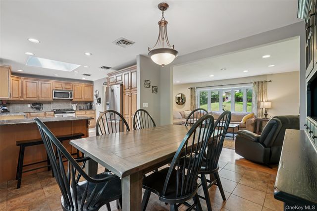27A Claremont Lane, Suffern, NY 10901