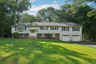 27A Claremont Lane, Suffern, NY 10901