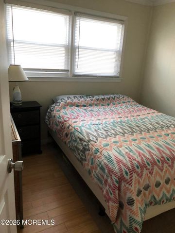 22 21st Avenue, South Seaside Park, NJ 08752
