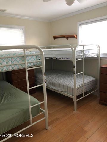 22 21st Avenue, South Seaside Park, NJ 08752