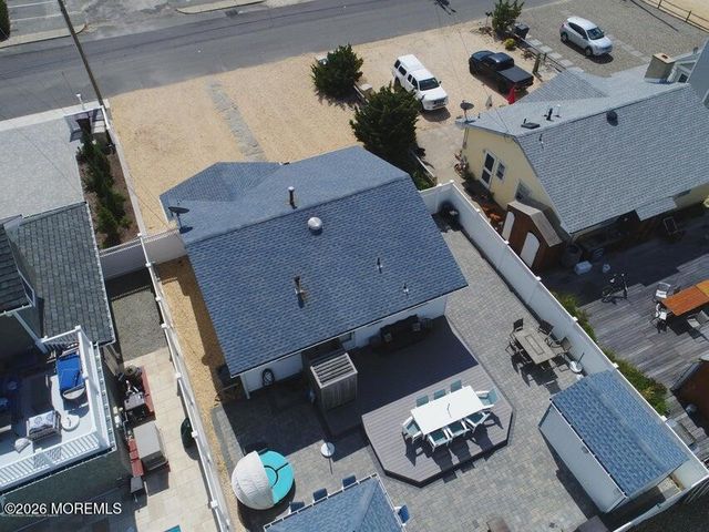 22 21st Avenue, South Seaside Park, NJ 08752