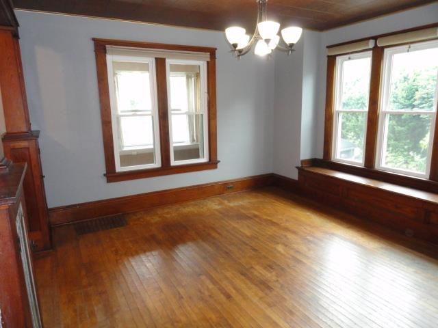 318 N 3rd St, Fort Atkinson, WI 53538
