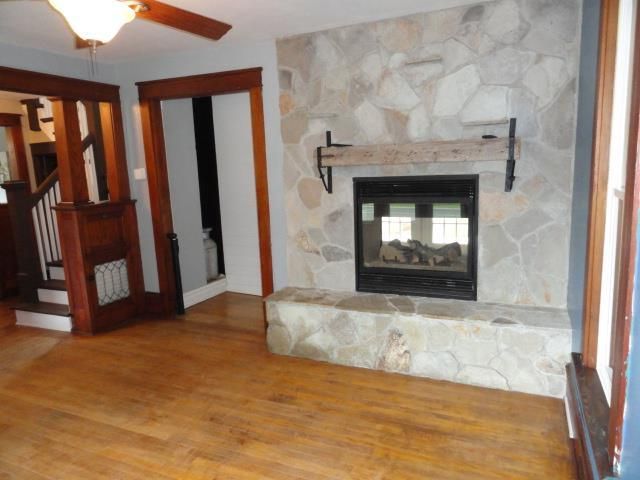 318 N 3rd St, Fort Atkinson, WI 53538