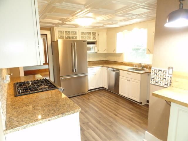 318 N 3rd St, Fort Atkinson, WI 53538