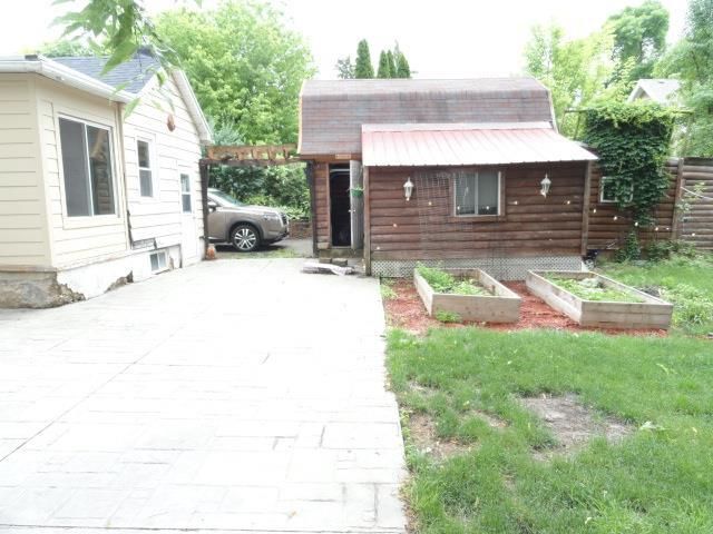 318 N 3rd St, Fort Atkinson, WI 53538