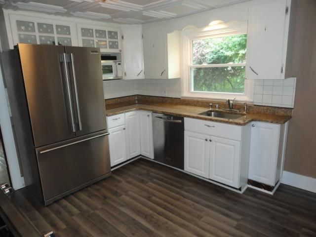 318 N 3rd St, Fort Atkinson, WI 53538