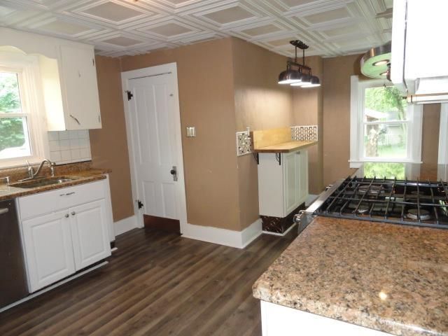318 N 3rd St, Fort Atkinson, WI 53538