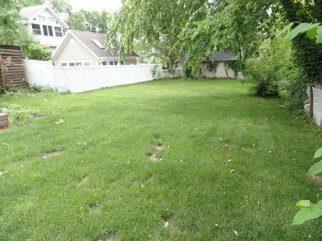 318 N 3rd St, Fort Atkinson, WI 53538